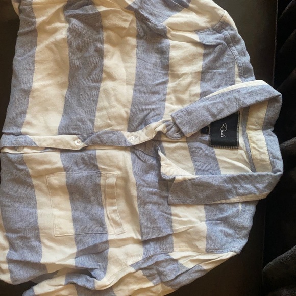 Rails soft button down - Picture 2 of 2